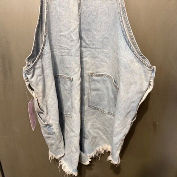 Wild fable denim short distressed / frayed overalls - romper - Picture 15 of 16